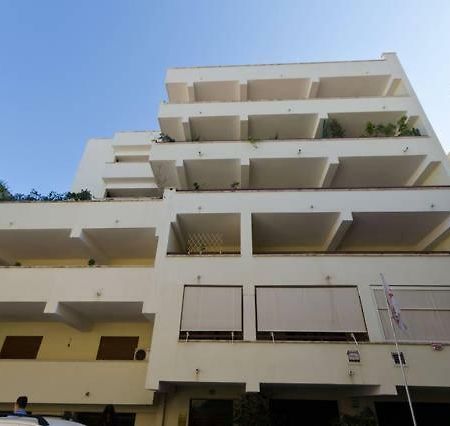 Reggio Central House Low Cost Per 4 Reggio Calabria Exterior foto