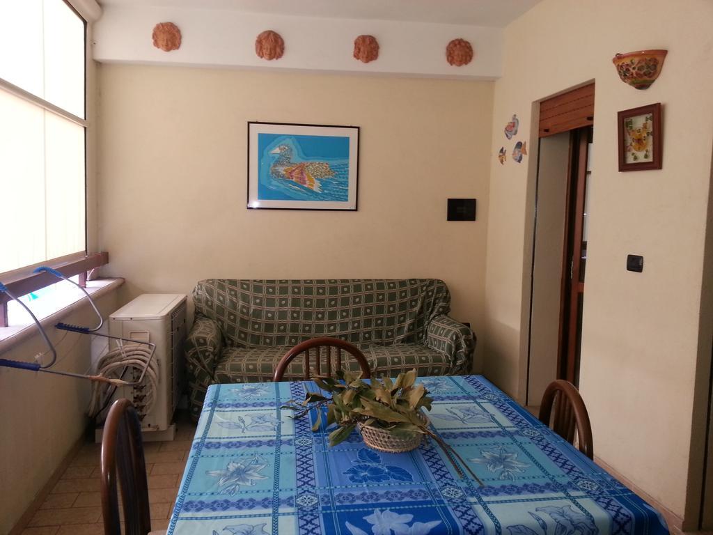Reggio Central House Low Cost Per 4 Reggio Calabria Exterior foto