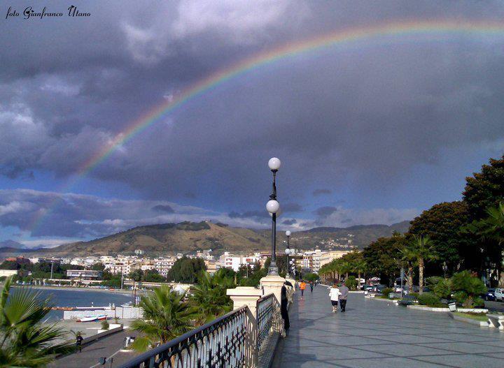 Reggio Central House Low Cost Per 4 Reggio Calabria Exterior foto
