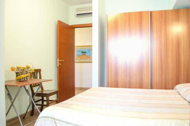 Reggio Central House Low Cost Per 4 Reggio Calabria Exterior foto